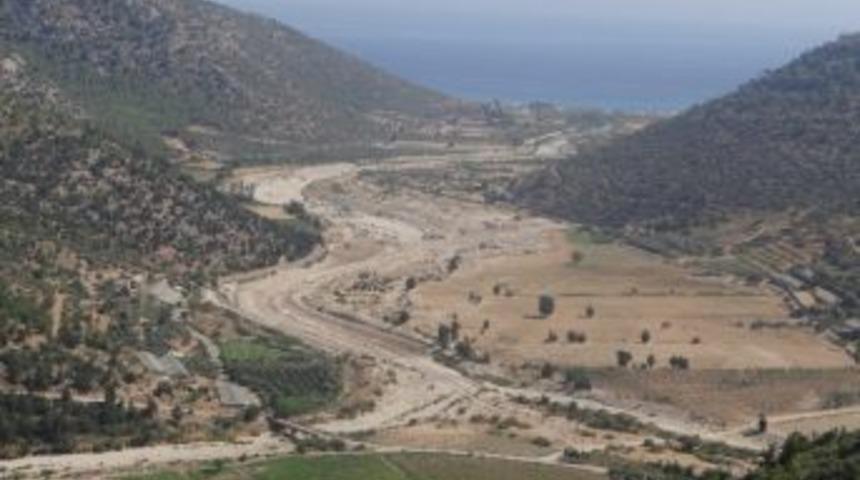 Sipahili Deresi Islah Ediliyor