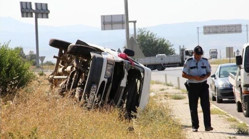 Manisa&rsquo;da Trafik Kazası: 2 Yaralı