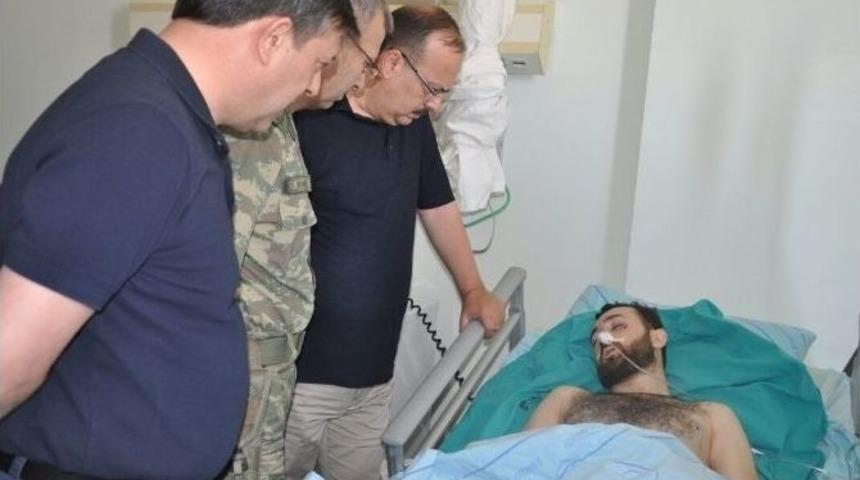 Vali Canbolat Yaralı Polisi Ziyaret Etti