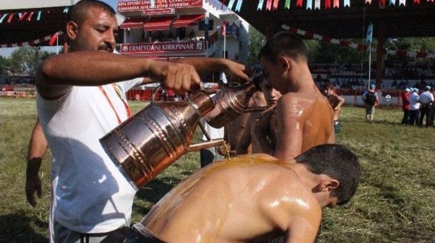 2015 Kırkpınar Yağlı G&uuml;reşleri Final G&uuml;n&uuml; G&uuml;reşleri Başladı