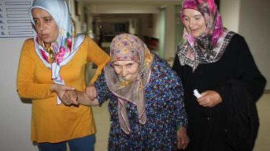 Manyas&rsquo;Ta Sivrisinek Ilacı 17 Kişiyi Zehirledi