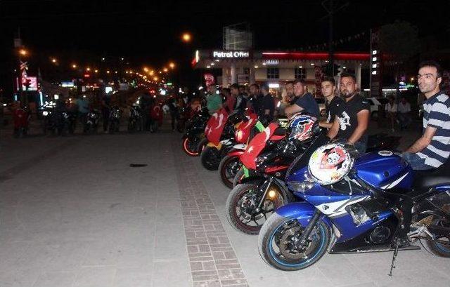 Gaziantep’te Işid Ve Pkk Terör Örgütü Motorla Protesto Edildi