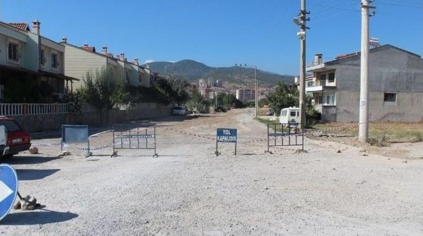 Edremit&rsquo;te Altyapısı Tamamlanan Yollar Asfaltlanıyor