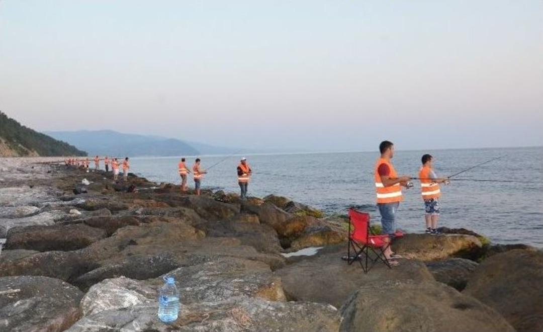 Amat&ouml;r Balık&ccedil;ılar Yakakent&rsquo;te Yarıştı
