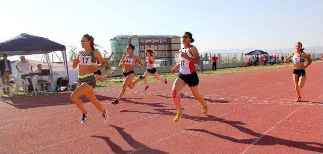 Erzurum 1. Sprint Ve Bayrak Yarışları Rekorlarla Başladı