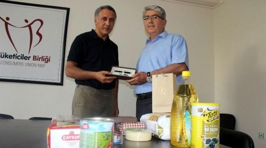 (&ouml;zel Haber) Cumhurbaşkanı Erdoğan&rsquo;ın Hediye Ettiği Kalemle İhtiya&ccedil; Sahiplerini Sevindirdi