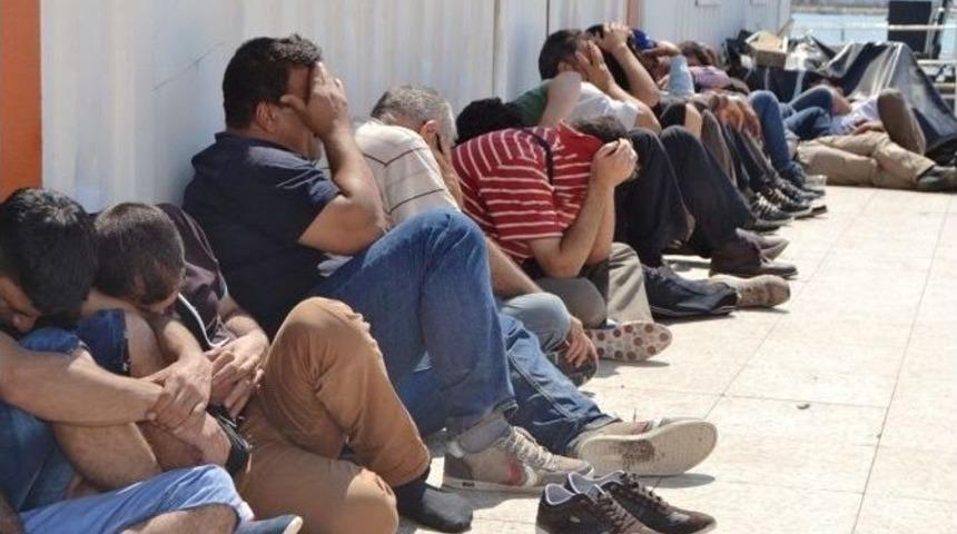 Ayvalık&rsquo;ta 45 Ka&ccedil;ak Yakalandı