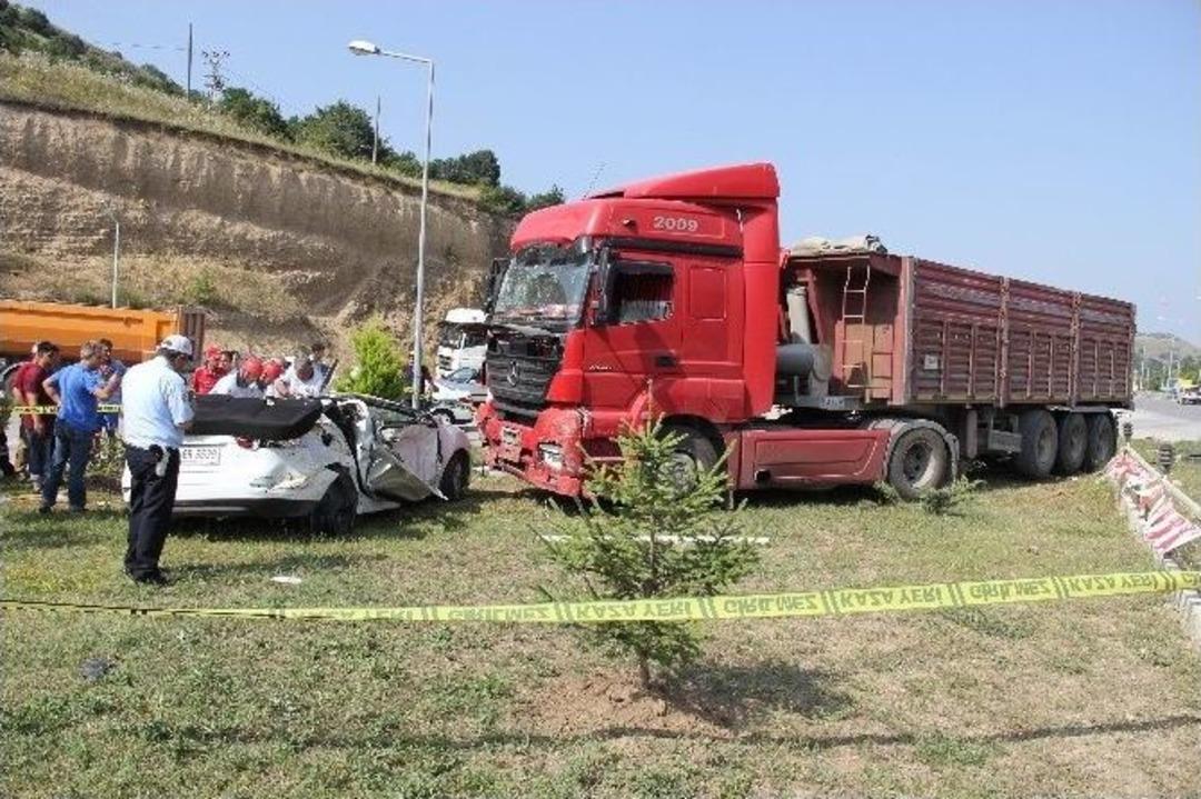 Tır Otomobili Bi&ccedil;ti: 1 &Ouml;l&uuml;, 6 Yaralı