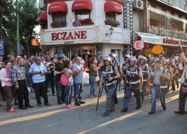 Eskişehir'de Yürüyüş Yapan Anarşi İnisiyatifi Grubuna Polis Müdahalesi: 16 Gözaltı