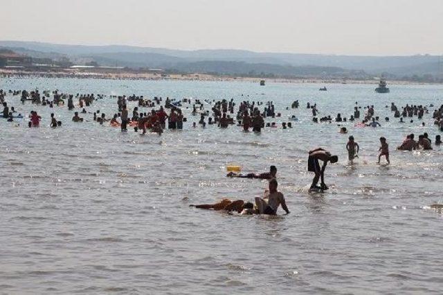 Sıcaktan Bunalanlar Şile Plajlarına Akın Etti