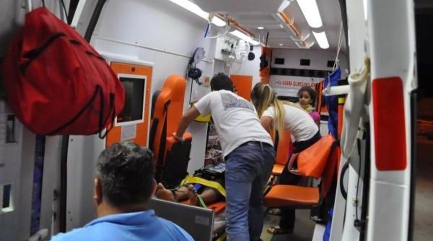 Piknik D&ouml;n&uuml;ş&uuml; Otomobil U&ccedil;uruma Yuvarlandı, 4'&uuml; &Ccedil;ocuk 7 Yaralı