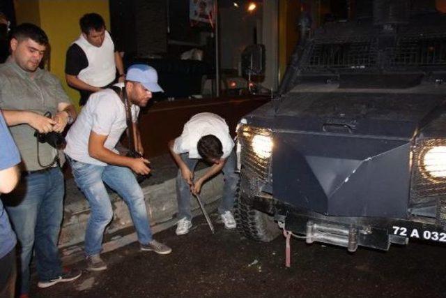 Batman'da Polis Izinsi Yürüyüşe Tazyikli Su Ve Gaz Bombasıyla Müdahale Etti