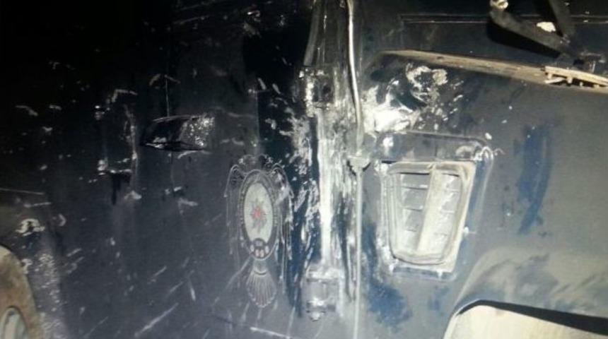 Cizre&rsquo;de Polis Aracına Roketatarlı Saldırı