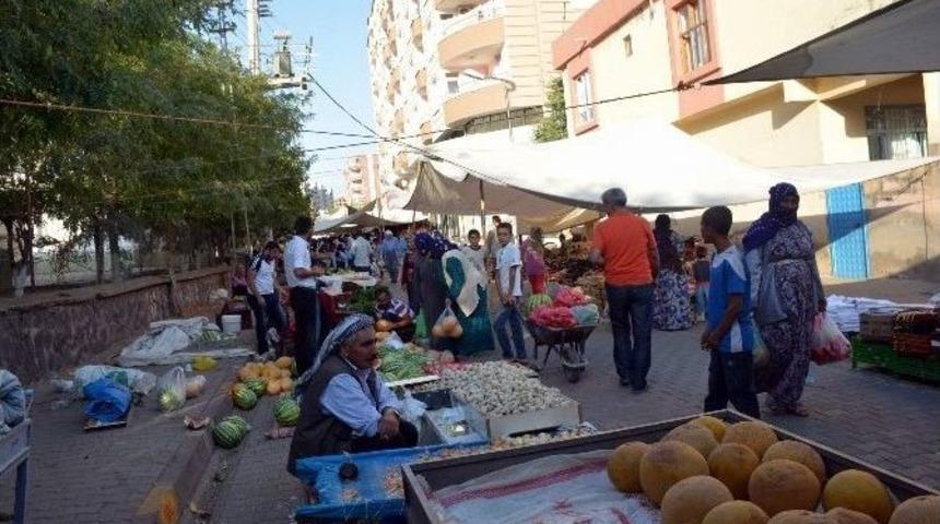 Siverek&rsquo;te Canlı Bomba İddiası Nedeniyle Pazar Yerleri Boş Kaldı