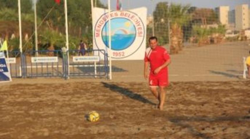 Başkan Soylu&rsquo;lu G&uuml;m&uuml;ld&uuml;r Masterlar Şampiyon