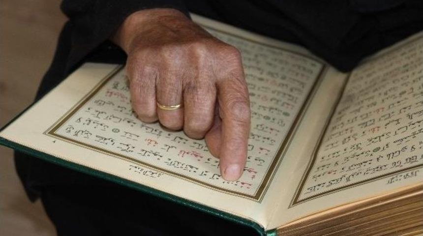 71 Yaşında Kur&rsquo;an - I Kerim Okumayı &Ouml;ğrendi