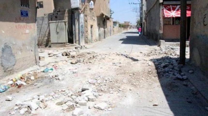 Nusaybin'de Ydg-H &Uuml;yeleri Ara Sokaklara Hendek Kazdı