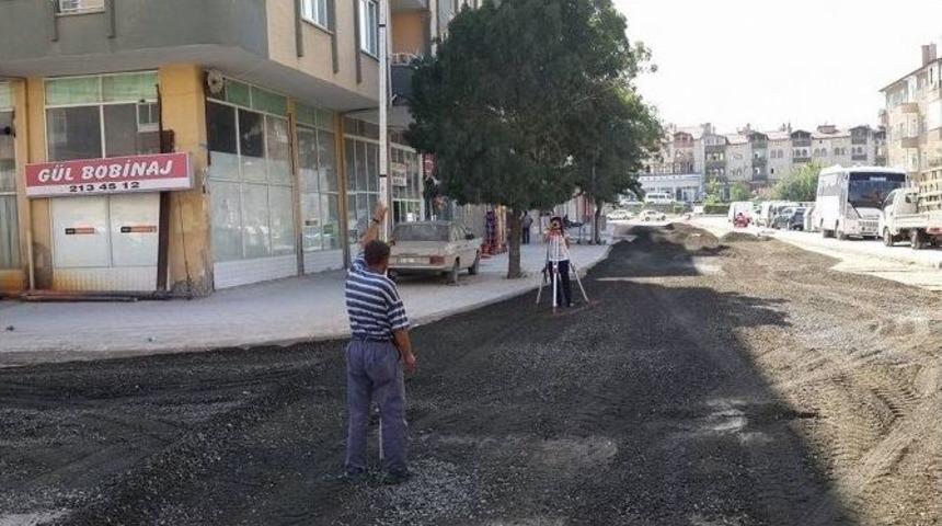 Şahinali Mahallesinde Asfaltlama &Ccedil;alışması