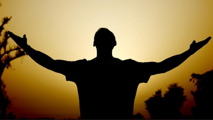 &Ccedil;ok tartışılacak konu: İbadet edenler daha mı uzun yaşıyor? 