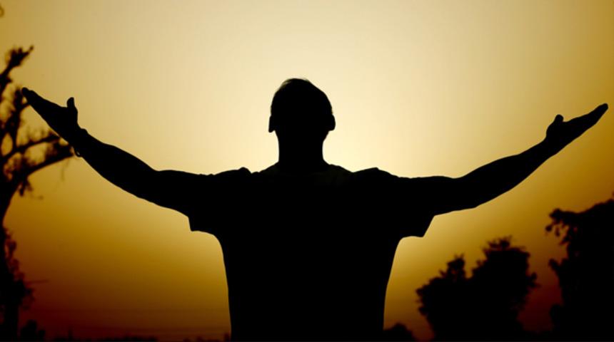 &Ccedil;ok tartışılacak konu: İbadet edenler daha mı uzun yaşıyor? 