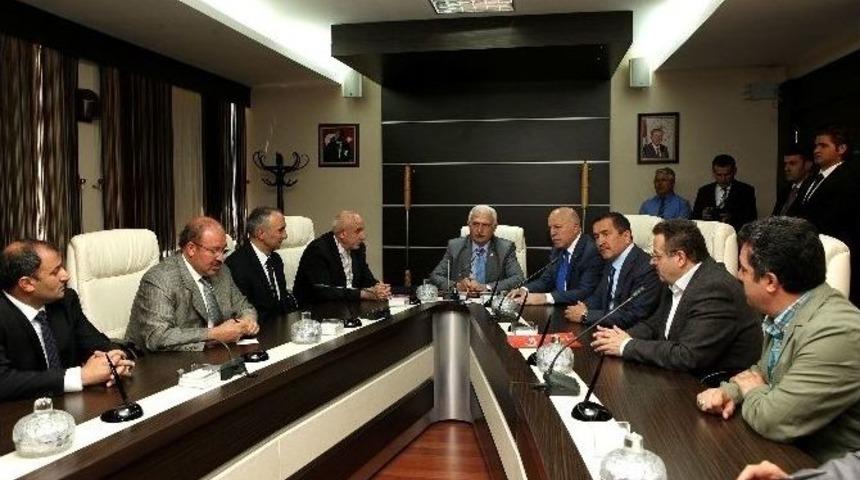 Atatürk Üniversitesi Ve Erzurum Büyükşehir Belediyesi, Lisansüstü Programlara Yönelik İş Birliği Protokolü İmzaladı