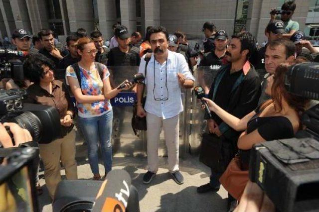 Ek Fotoğraflar / Polis İstanbul Adliyesi Önünde Açıklama Yapan Gruba Müdahale Etti
