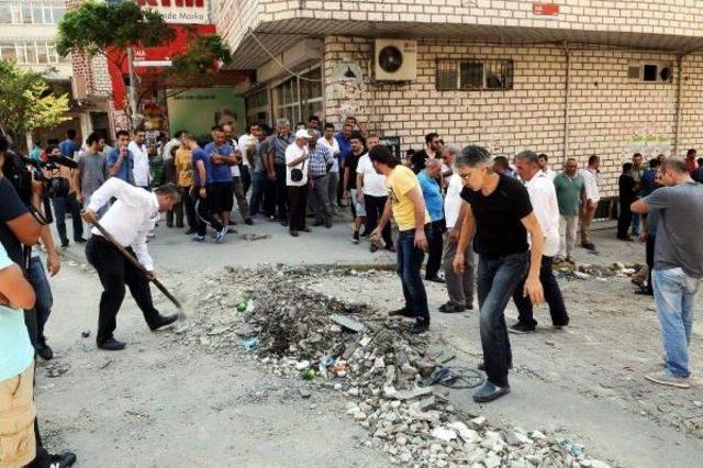 Cemevi Önündeki Barikatlar Kaldırıldı