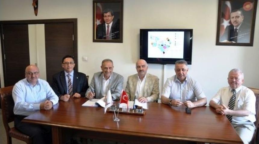 &Ouml;demiş Osb&rsquo;nin Alt Yapı İhalesi Yapıldı