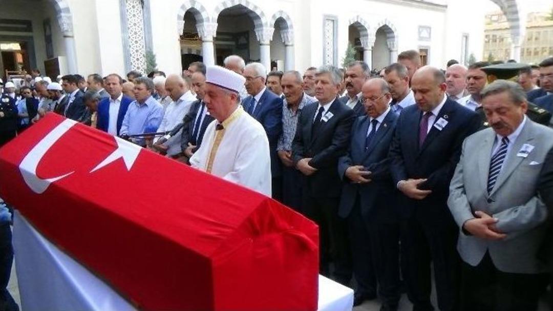 Şehit Polis Kırıkkale&rsquo;de Son Yolculuğuna Uğurlandı