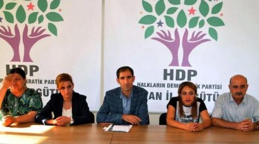 Van'da Hdp Binasına Saldırı Iddiası Polisi Alarma Ge&ccedil;irdi (2)