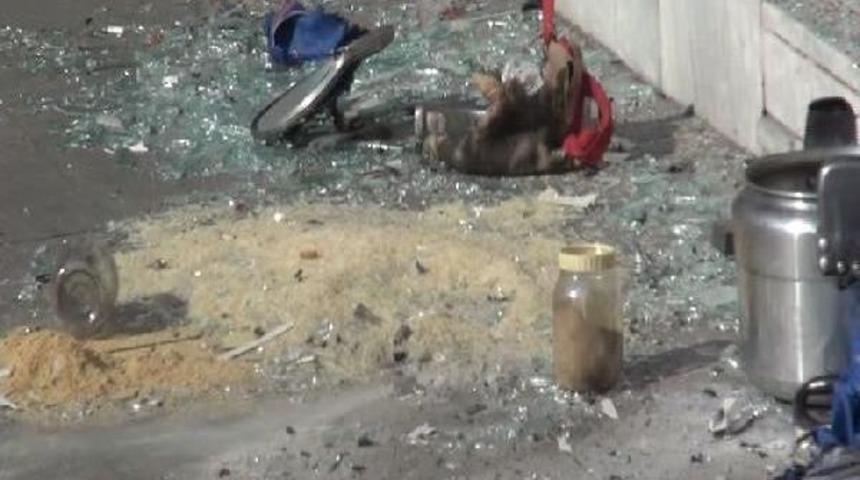 Taksim'i Kilitleyen Ş&uuml;pheli Paket Alarmı