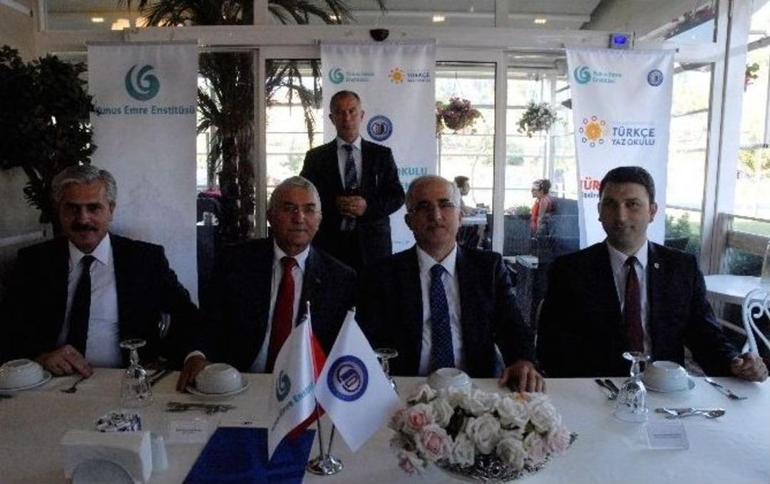 Eskişehir&rsquo;de T&uuml;rk&ccedil;e Yaz Okulu Programı A&ccedil;ılışı D&uuml;zenlendi