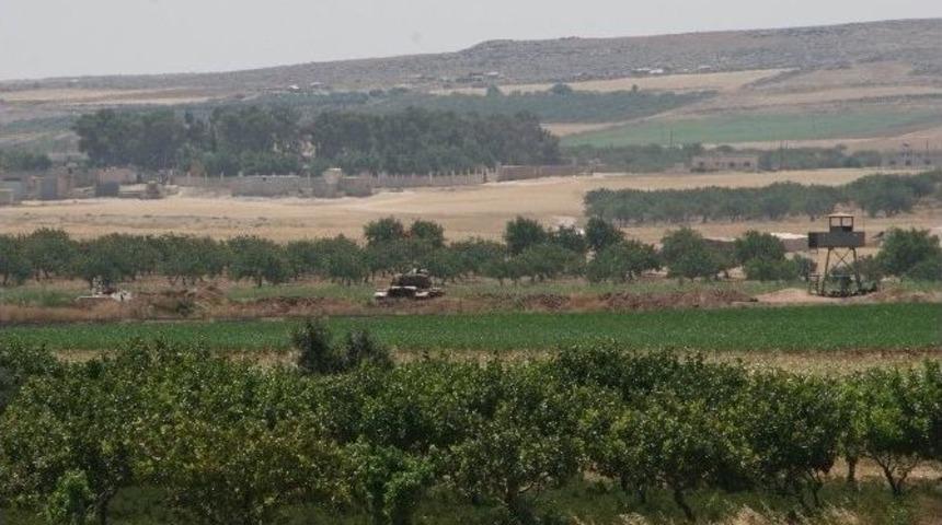 Sınırda G&uuml;venlik &Ouml;nlemleri Alınmaya Devam Ediyor