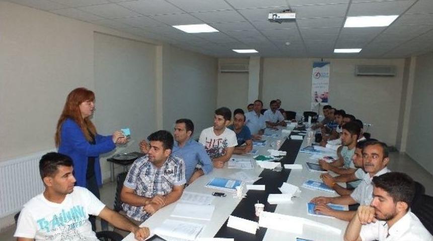 Dicle Edaş Personeline İletişim Semineri