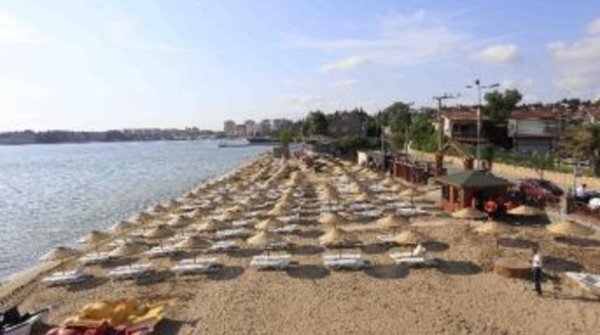 Kocaeli Plajlarına 50 Bin Ton Deniz Kumu