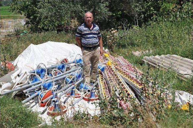 Afet Yardımını Alamayınca Üretimi Durdurdu