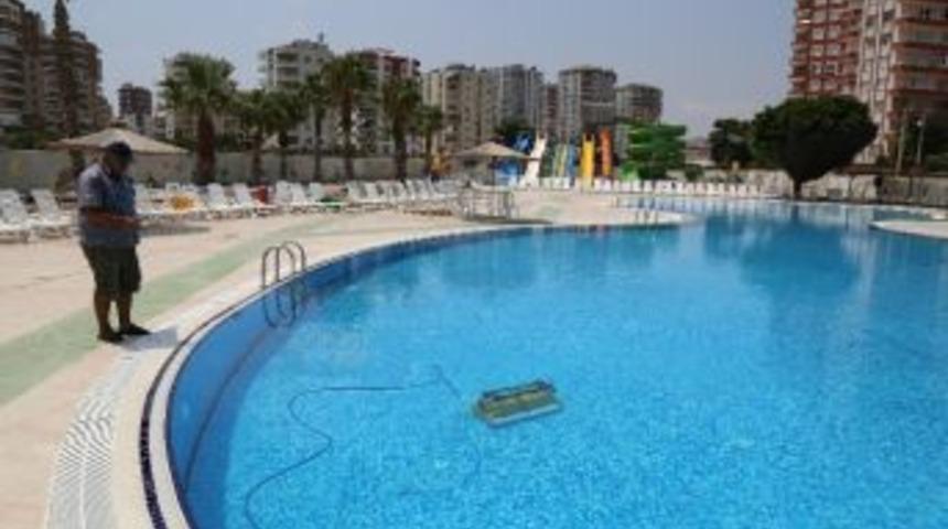 Mezitli&rsquo;de Y&uuml;zme Havuzları Temizleniyor