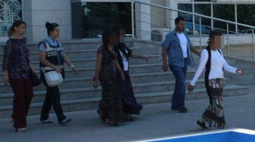 23 Ayrı Hırsızlık Su&ccedil;una Karıştıkları İddia Edilen 3 Kadın Serbest Kaldı