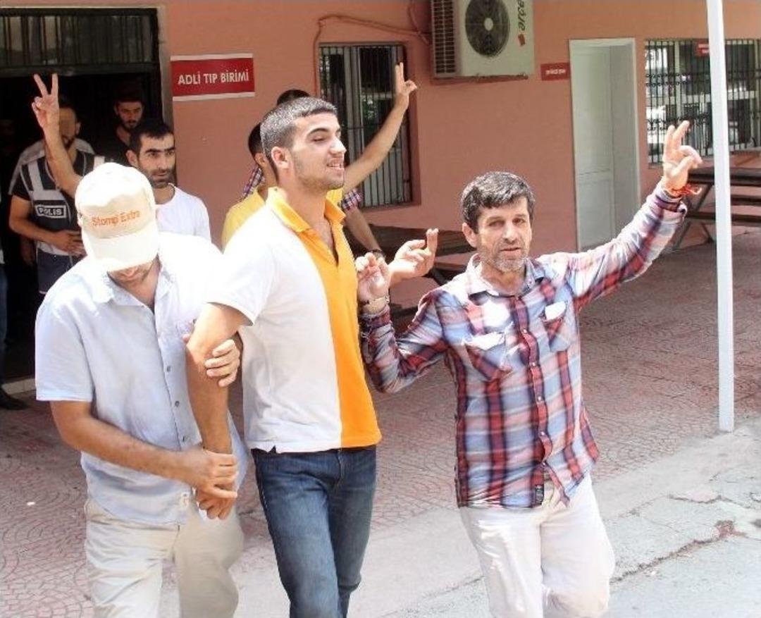 Ter&ouml;r &Ouml;rg&uuml;t&uuml; Operasyonunda 16 Kişi Adliyeye Sevk Edildi