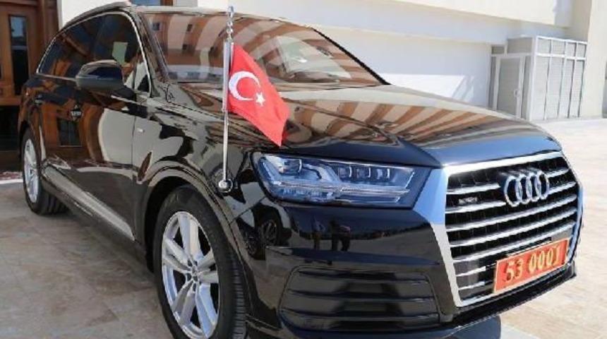 Rize'de Vali Yazıcı'nın 642 Bin Liralık Makam Aracı Tartışılıyor