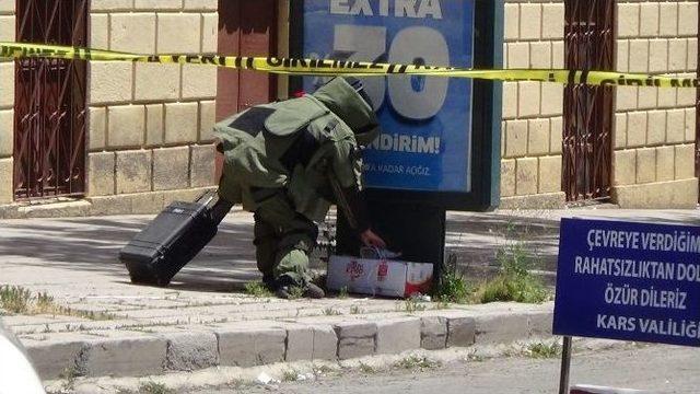 Kars’ta Şüpheli Koli Polisi Alarma Geçirdi