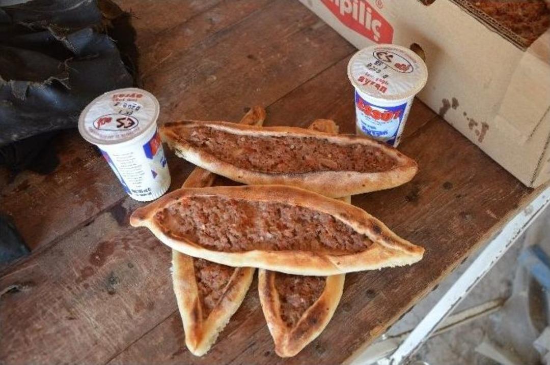 K&ouml;y D&uuml;ğ&uuml;nlerinin Yeni G&ouml;zdesi Pide