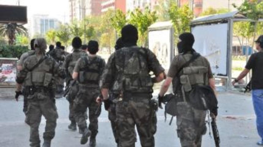 Batman&rsquo;da 4 G&uuml;nde 28 Kişi G&ouml;zaltına Alındı, 6 Kişi Tutuklandı