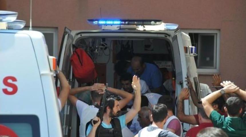 Şemdinli'de Silahlı Saldırıya Uğrayan Astsubay Ağır Yaralandı (4)