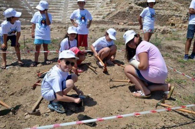 Minik Arkeologlar, Antik Kentlerde Tarihi Mirasla Buluştu