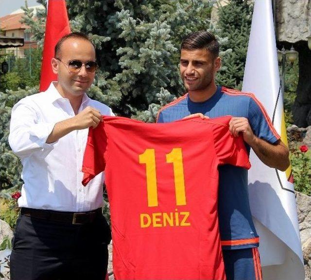 Kayserispor, Deniz Türüç İle 3 Yıllığına Anlaştı