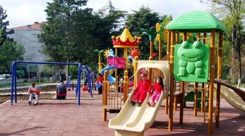 Bafra Belediyesi&rsquo;nden 40 &Ccedil;ocuk Oyun Parkı