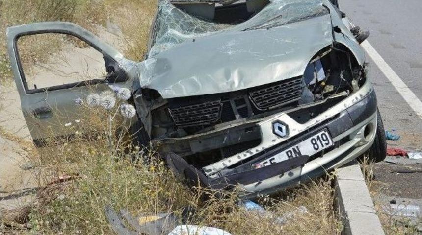 Sungurlu&rsquo;da Otomobil Takla Attı: 2 Yaralı