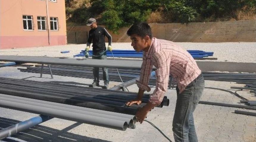 Boz&uuml;y&uuml;k&rsquo;e 2 Sentetik Saha Daha Yapılıyor