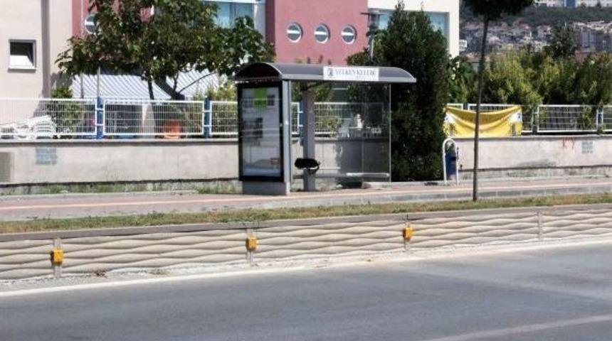 Çanakkale'de Otobüs Durağındaki Çanta Korkuttu